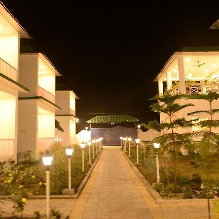 Jaldapara Forest Tourist Lodge Jftl Madari Hat Dış mekan fotoğraf