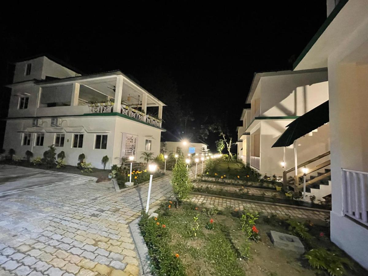Jaldapara Forest Tourist Lodge Jftl Madari Hat Dış mekan fotoğraf
