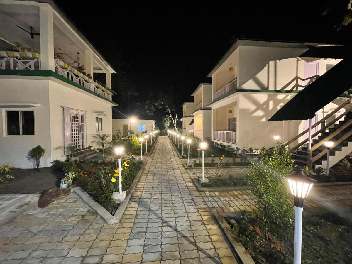 Jaldapara Forest Tourist Lodge Jftl Madari Hat Dış mekan fotoğraf