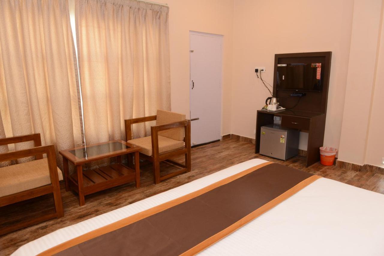 Jaldapara Forest Tourist Lodge Jftl Madari Hat Dış mekan fotoğraf